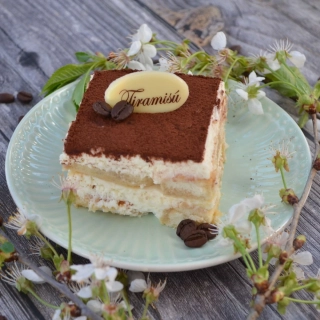 Čokoládová dekorace nápis Tiramisu 15 ks